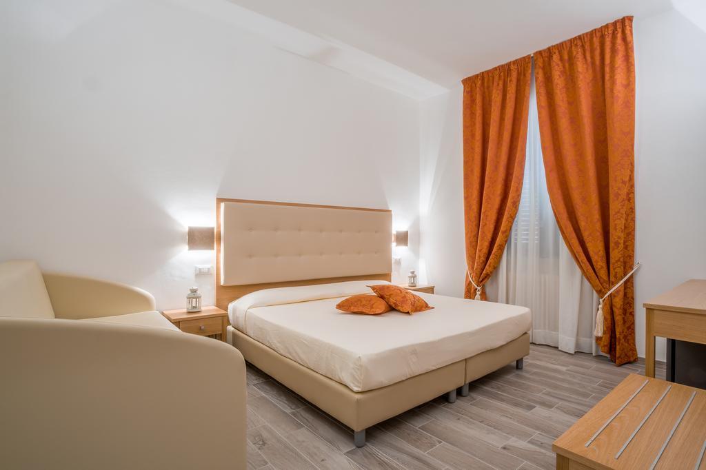 Hotel Il Buongustaio Massa  Camera foto
