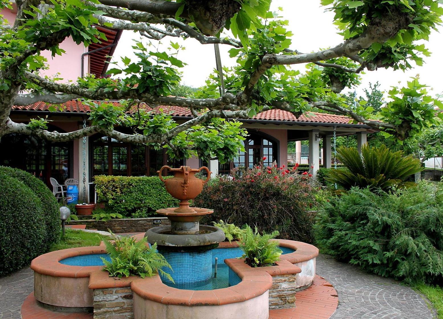 Hotel Il Buongustaio Massa  Esterno foto
