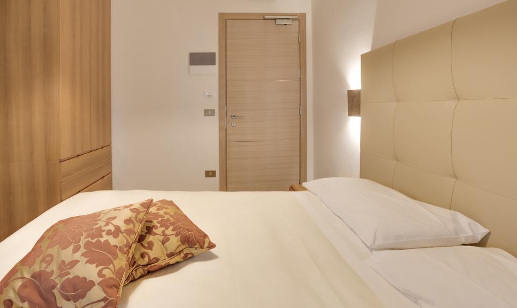 Hotel Il Buongustaio Massa  Esterno foto